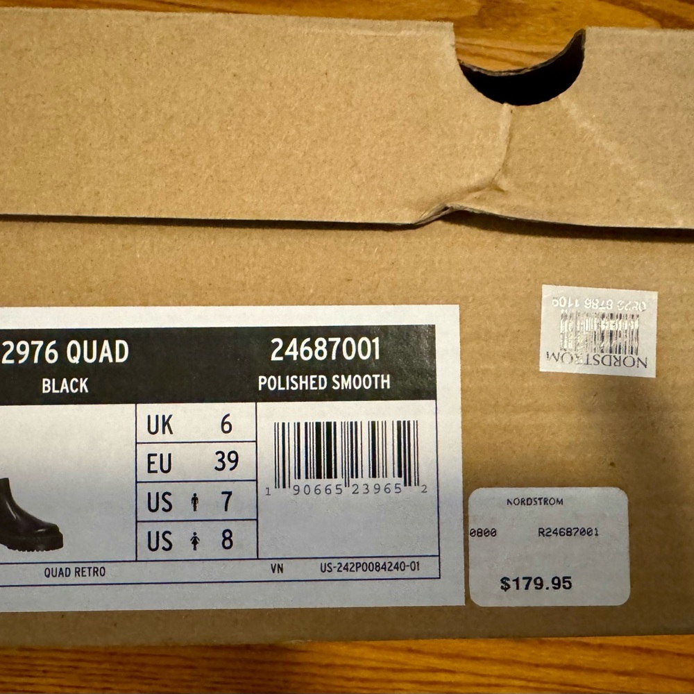 Dr. Martens 2976 SMOOTH LEATHER PLATFORM CHELSEA BOOTS - Picture 6 of 6
